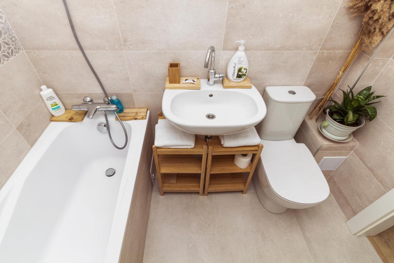 Apartamentul Cu Plante Etaj 4 Mangalia Exterior photo