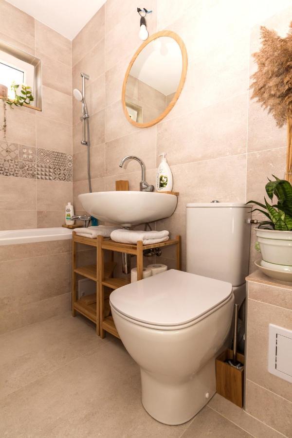 Apartamentul Cu Plante Etaj 4 Mangalia Exterior photo